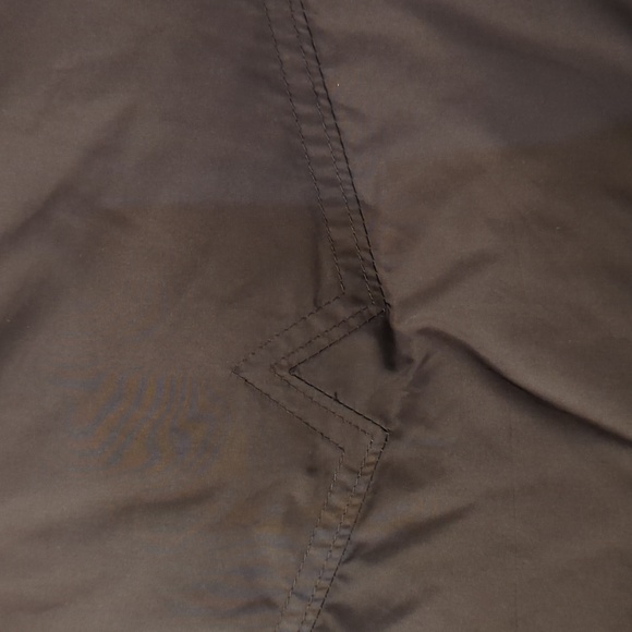 GAP Down Filled Puffy Vest - Picture 3 of 10